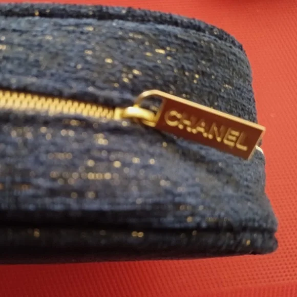 Chanel Navy Blue sparkle Pouch ✨AUTHENTIC GWP - Picture 4 of 4